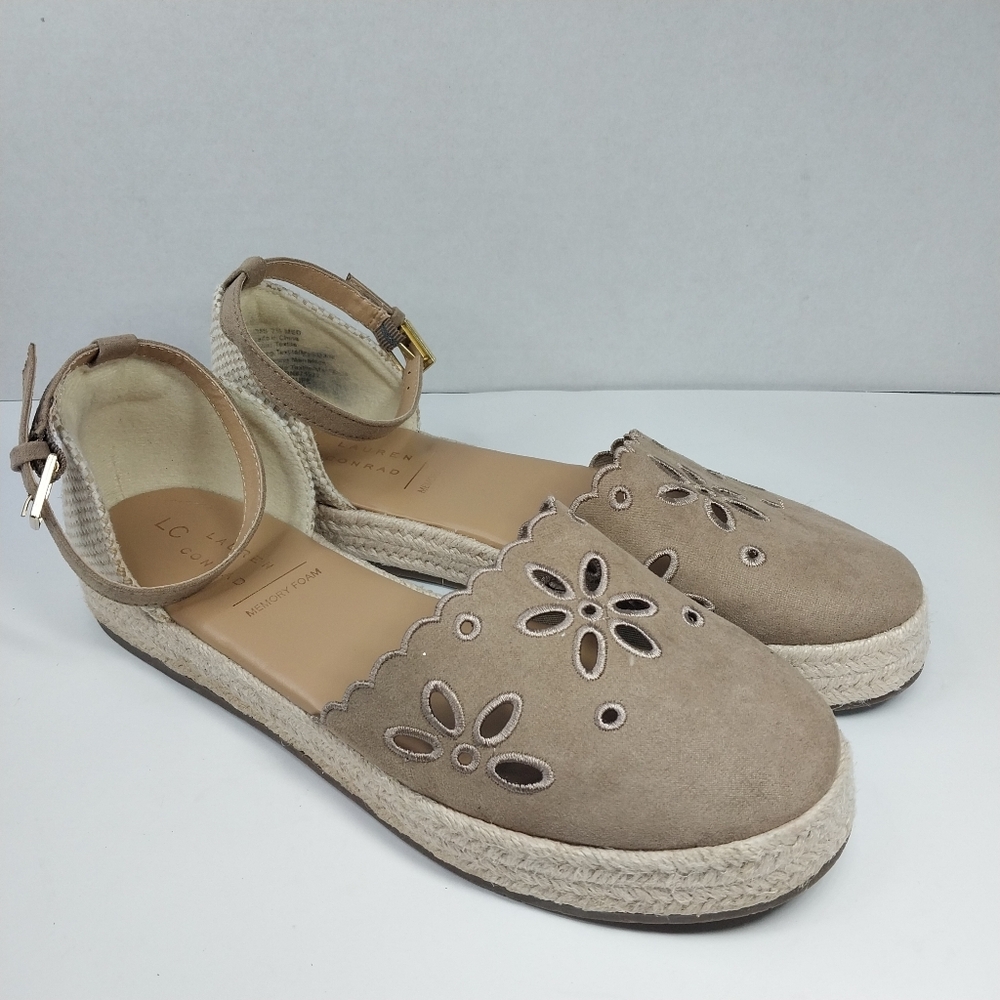 LC Lauren Conrad Size 7.5 M Mem Foam Whimsical Taupe Espadrille sandals Shoes